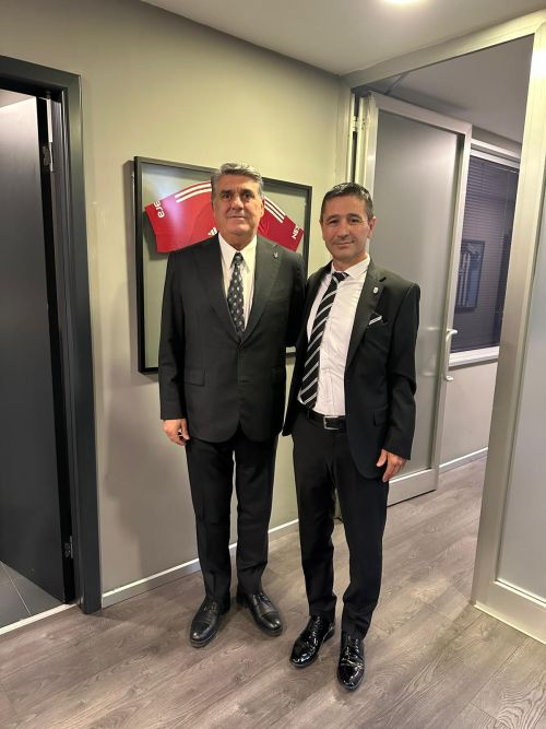 Beşiktaş Başkanı Serdal Adalıya Ziyaret Ettik