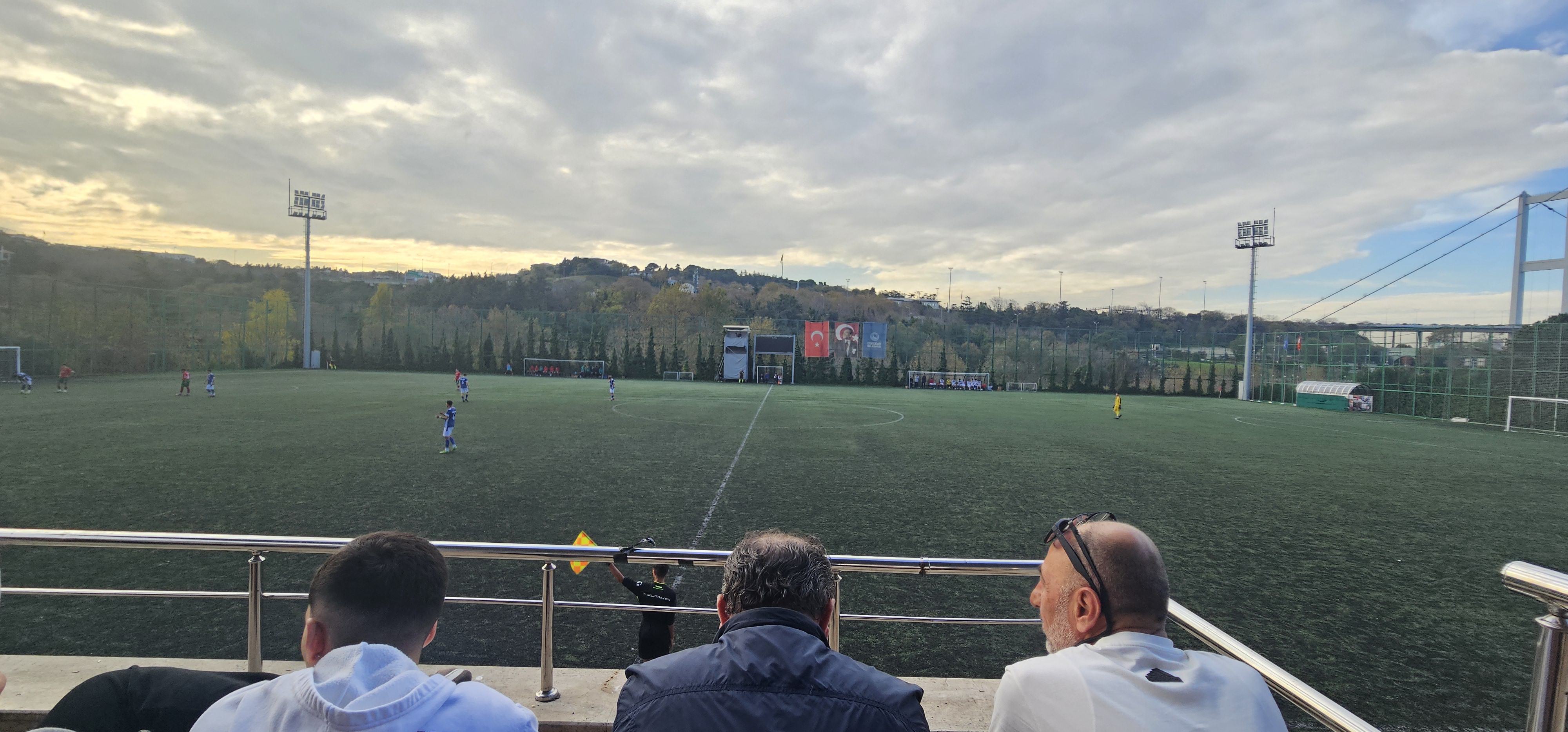 Alt Yapı i&ccedil;in futbolcu izliyoruz